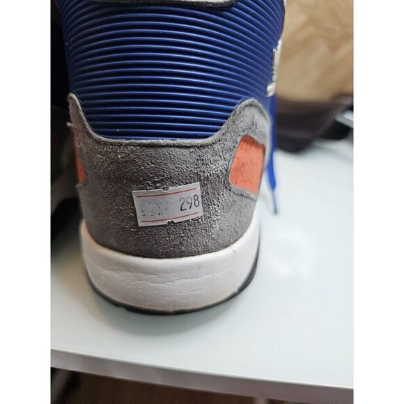 Adidas Men's New York  Knicks Fashion Basketball  Shoes White Size 12.  298 - Picture 12 of 12